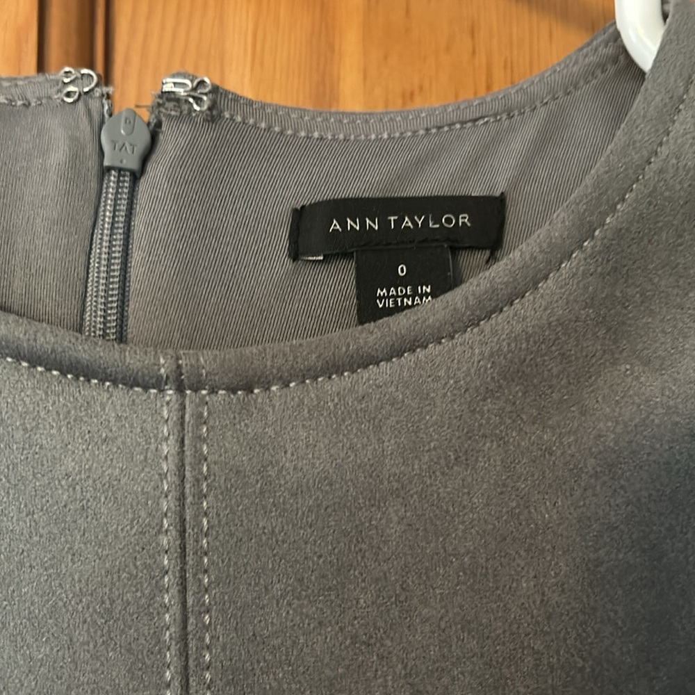 Ultrasuede Ann Taylor midi dress - dove grey. Sz 0. - Picture 2 of 4